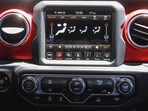 Used 2021 Jeep Wrangler Unlimited Rubicon AWD/4WD image 14