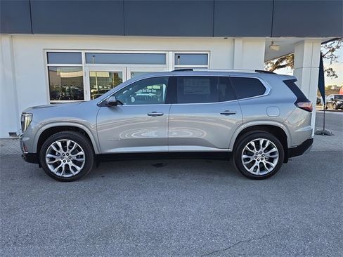 New 2026 GMC Acadia Denali w/ Super Cruise Package image 4