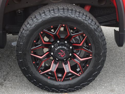 Used 2025 Chevrolet Silverado 2500 Custom w/ Custom Value Package image 41