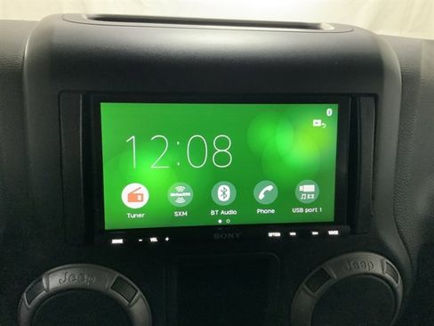 Used 2015 Jeep Wrangler Unlimited Sport image 24