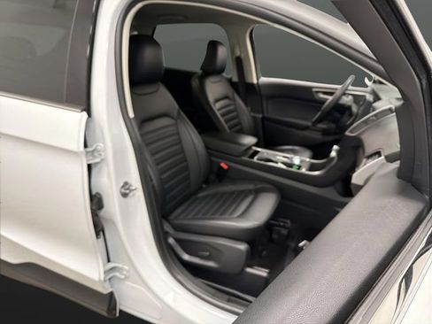 Used 2024 Ford Edge SEL image 28