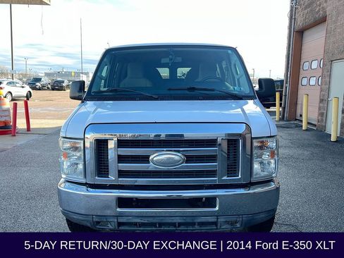 Used 2014 Ford E-350 and Econoline 350 XLT image 3