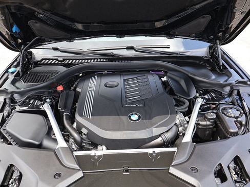 Used 2023 BMW 540i w/ M Sport Package RWD image 22