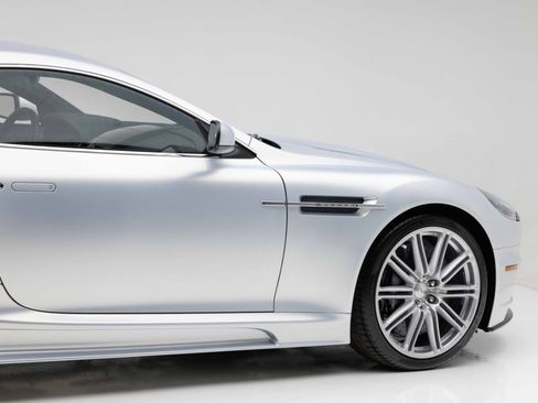 Used 2009 Aston Martin DBS Coupe RWD image 35