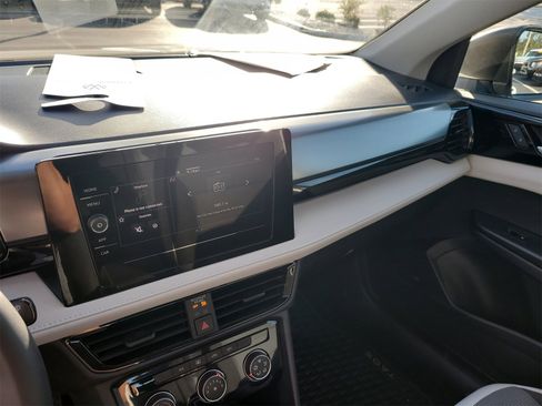 Certified 2025 Volkswagen Taos S image 20