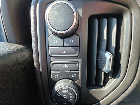 Used 2020 Chevrolet Silverado 2500 Custom w/ Custom Value Package AWD/4WD image 25