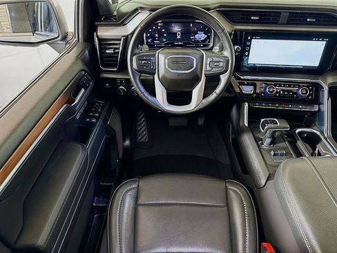Certified 2025 GMC Sierra 1500 Denali w/ Technology Package AWD/4WD image 22