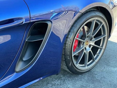 Used 2021 Porsche 718 Cayman GTS image 19