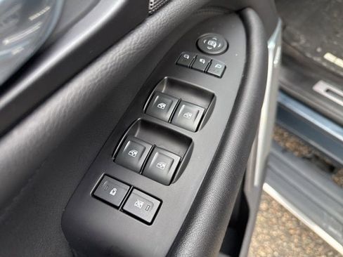 Used 2020 Cadillac Escalade ESV Premium Luxury w/ LPO, Radiant Package image 27