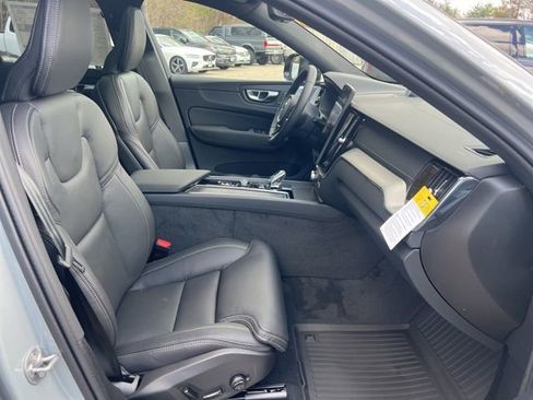 New 2026 Volvo XC60 B5 Ultra w/ Protection Package Premier AWD/4WD image 15
