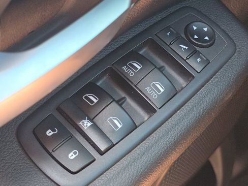 Used 2019 RAM 1500 Big Horn AWD/4WD image 23