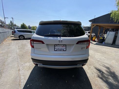 Used 2021 Honda Pilot Touring image 5