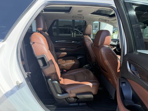 Used 2018 Buick Enclave Avenir w/ LPO, Cargo Package image 28