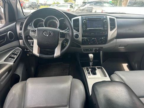 Used 2013 Toyota Tacoma Double Cab V6 Auto 4WD image 7