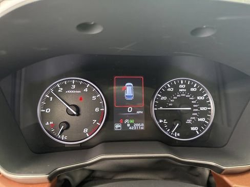 Used 2020 Subaru Outback Touring XT AWD/4WD image 28