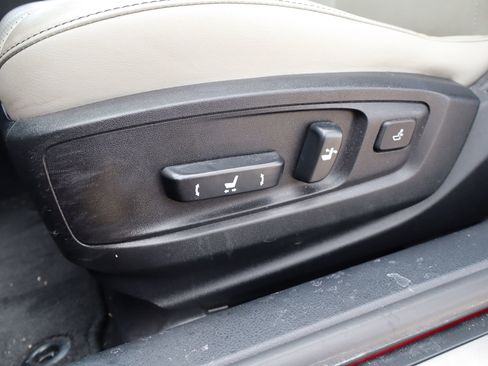 Used 2015 Lexus ES 350 w/ Luxury Package FWD image 14