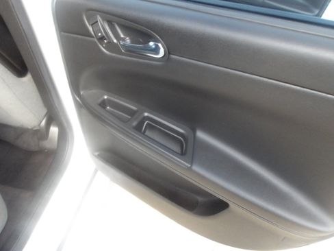 Used 2014 Chevrolet Impala Limited LS image 7