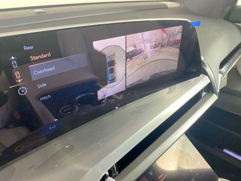 New 2026 Cadillac Vistiq Sport w/ LPO, Floor Liner Package image 17