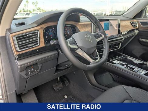 New 2026 Volkswagen Atlas SE FWD image 9