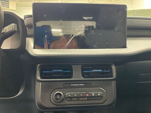 New 2025 Ford Maverick XLT image 21