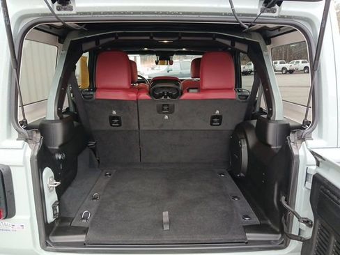 Used 2024 Jeep Wrangler Unlimited Rubicon 392 image 16