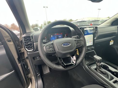 New 2025 Ford Ranger XLT w/ FX4 Off-Road Package image 16
