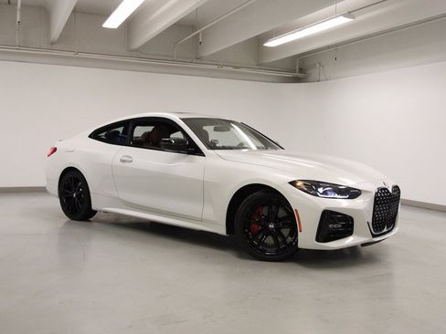 Used 2024 BMW 430i xDrive Coupe w/ M Sport Package image 4