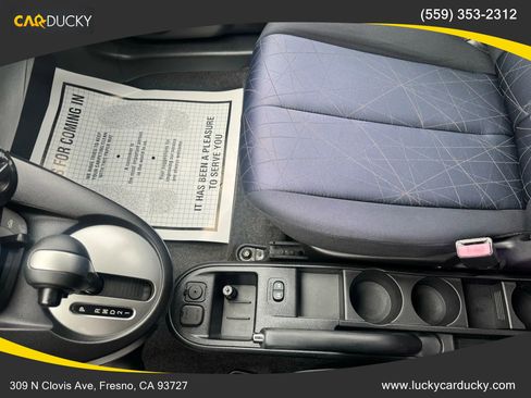 Used 2011 MAZDA MAZDA2 Sport image 15