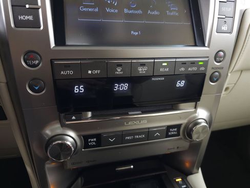 Used 2017 Lexus GX 460 Premium w/ Premium Package AWD/4WD image 23