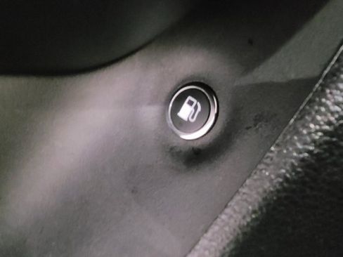 Used 2014 Jeep Cherokee Trailhawk w/ Technology Group image 49