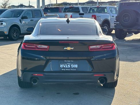 Used 2017 Chevrolet Camaro LT image 5