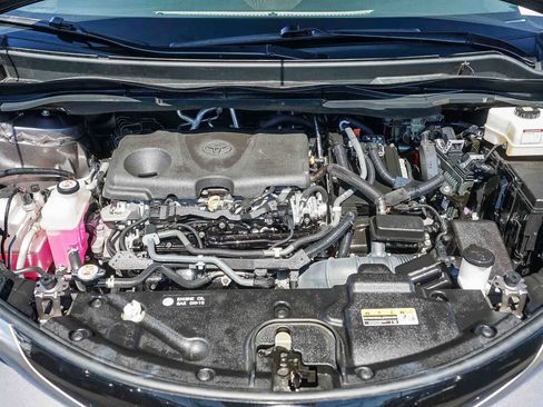 Used 2022 Toyota Sienna Limited FWD image 22