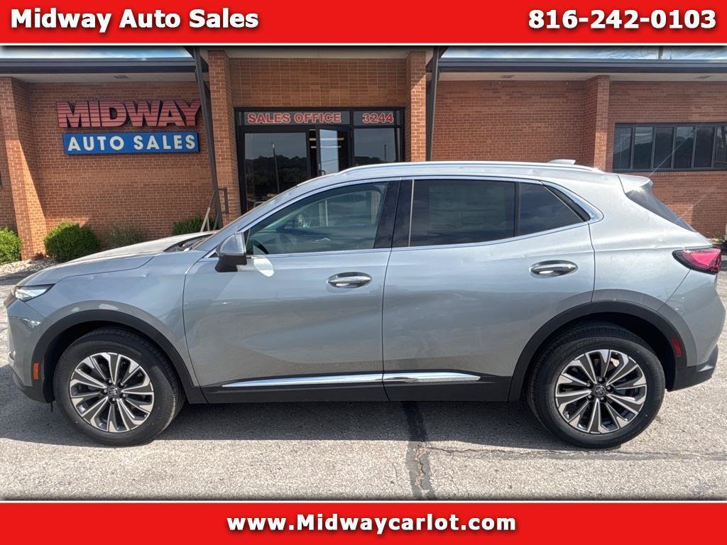 Used 2025 Buick Envision Preferred AWD/4WD image 1