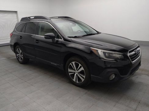 Used 2019 Subaru Outback 3.6R Limited AWD/4WD image 11