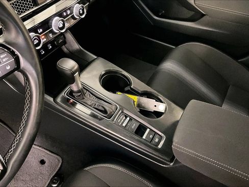 Used 2025 Honda Civic Sport image 17