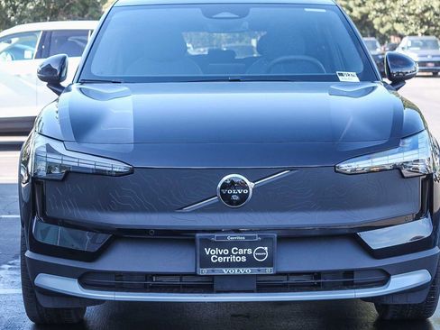 New 2026 Volvo EX30 Cross Country Ultra w/ Protection Package Premier image 2