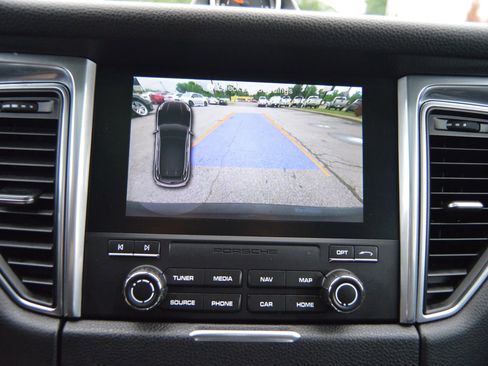 Used 2017 Porsche Macan S AWD/4WD image 16