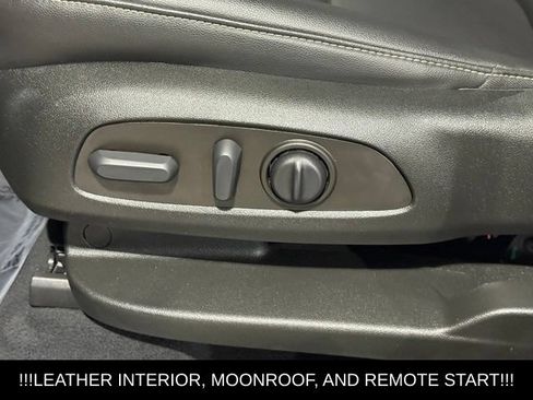 Used 2022 Chevrolet Traverse LT AWD/4WD image 26