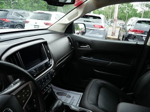 Used 2021 GMC Canyon AT4 w/ Driver Alert Package AWD/4WD image 13