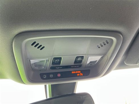 Used 2022 Chevrolet Malibu LT w/ Redline Edition image 19