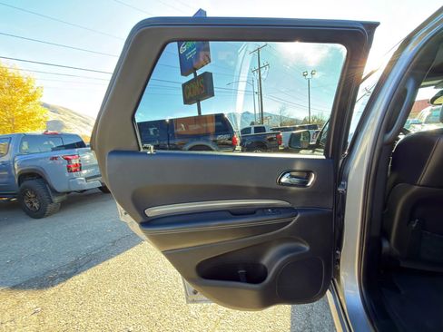 Used 2018 Dodge Durango SRT w/ Technology Group image 25
