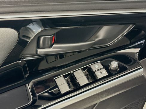 Used 2023 Subaru Solterra AWD image 15