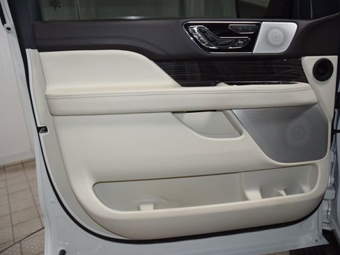 Used 2024 Lincoln Navigator Black Label AWD/4WD image 46
