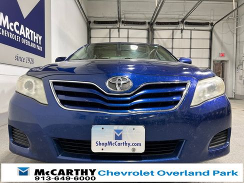 Used 2011 Toyota Camry LE image 10