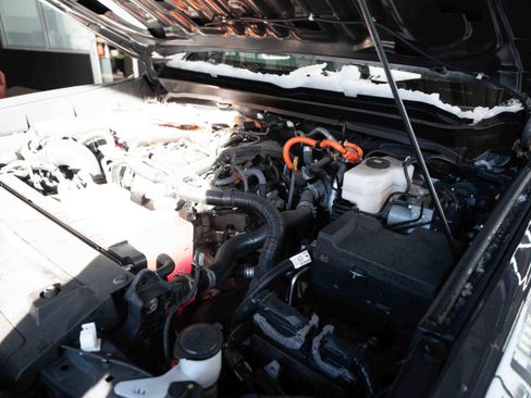 Used 2024 Toyota Tacoma TRD Sport image 32