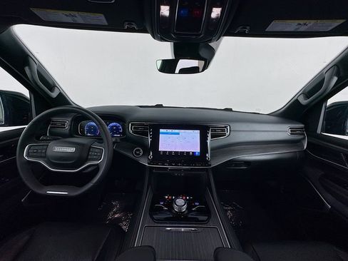 Used 2024 Jeep Wagoneer Series III image 38