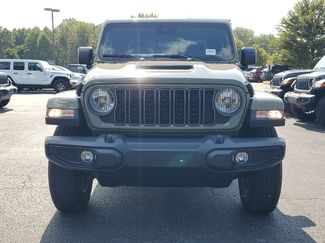 New 2025 Jeep Gladiator Sport video 2