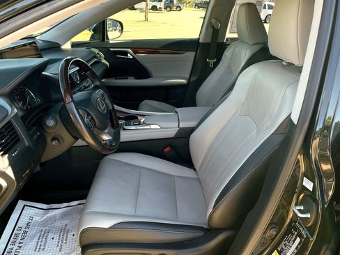 Used 2019 Lexus RX 350L FWD image 10