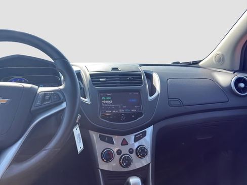 Used 2016 Chevrolet Trax LT w/ LT Convenience Package image 14