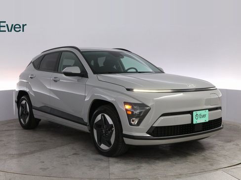 Used 2024 Hyundai Kona SEL image 4